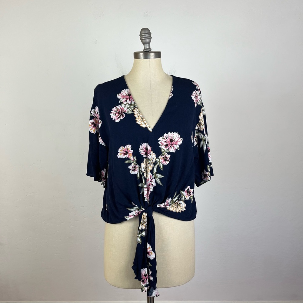 Stitch Fix Luq Rhee Tie Front Top
